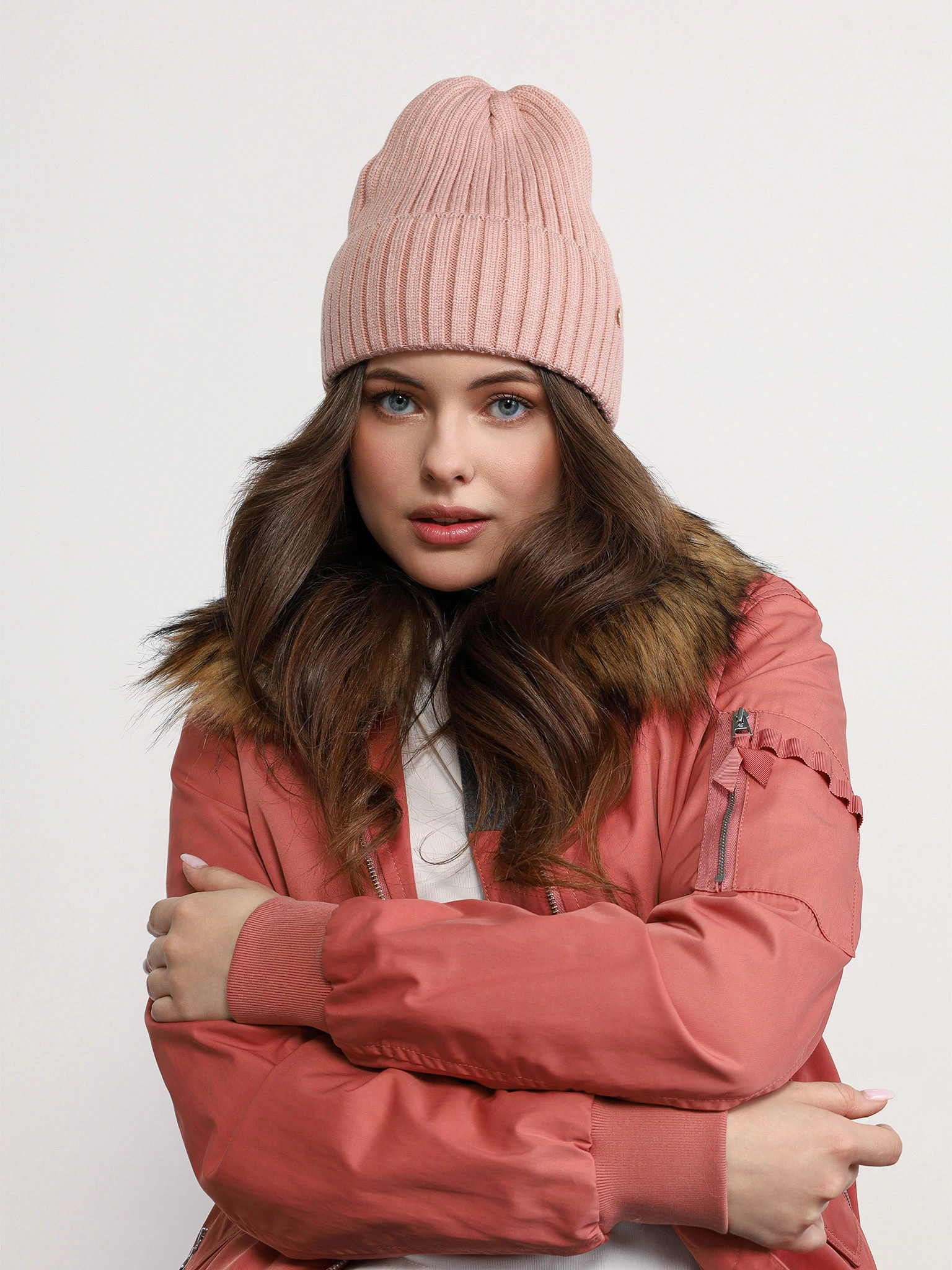 Шапка-бини из смесовой вискозы с отворотом в ассортименте